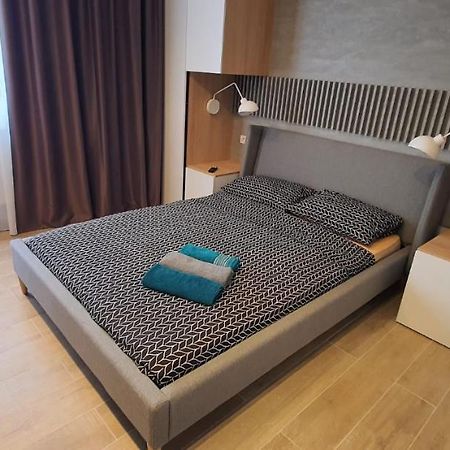 City Center Chic Studio Bukarest Exteriör bild